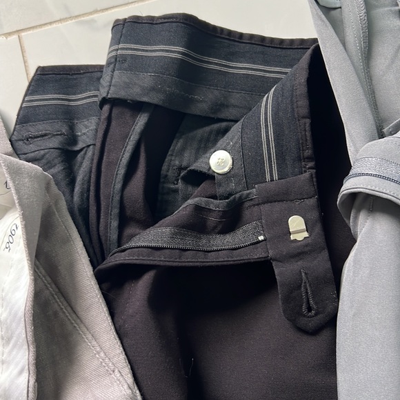 Five pairs of Men’s dress pants from Men’s Warehouse - Picture 5 of 6